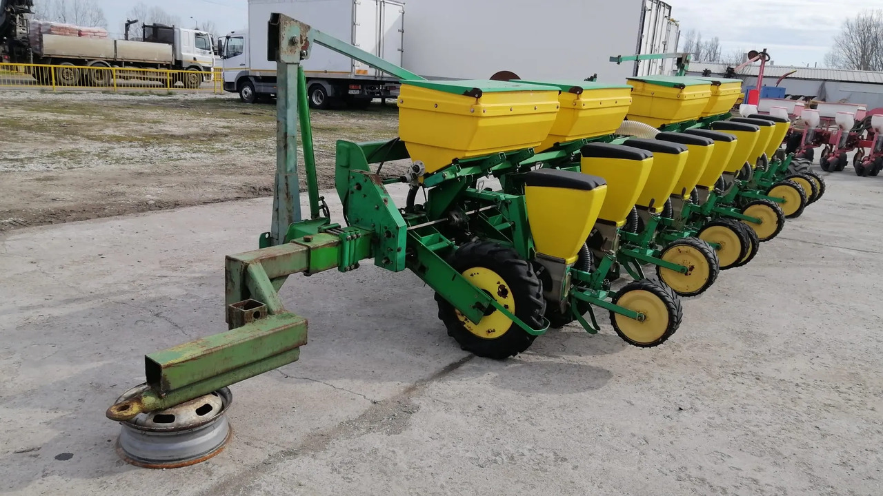 SFOGGIA GAMA PLUS 12/9m/12 Rows Seeding Machine - وضع البذور فى خطوط: صور 4 SFOGGIA GAMA PLUS 12/9m/12 Rows Seeding Machine - وضع البذور فى خطوط: صور 4
