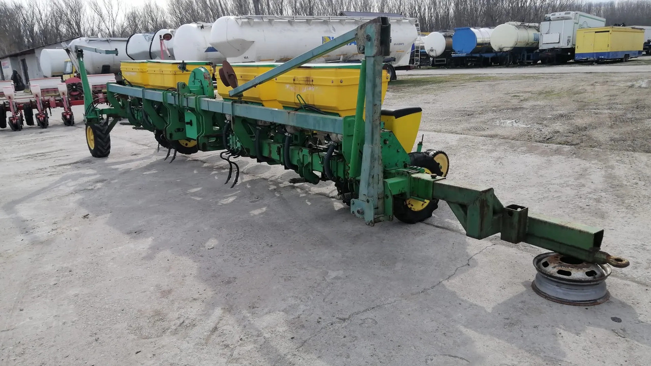 SFOGGIA GAMA PLUS 12/9m/12 Rows Seeding Machine - وضع البذور فى خطوط: صور 3 SFOGGIA GAMA PLUS 12/9m/12 Rows Seeding Machine - وضع البذور فى خطوط: صور 3