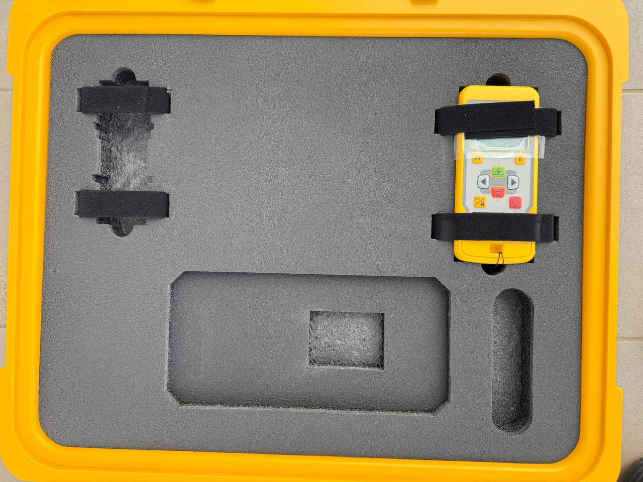 Spectra DG613G Green Beam Dialgrade Pipe Laser - معدات البناء: صور 5 Spectra DG613G Green Beam Dialgrade Pipe Laser - معدات البناء: صور 5