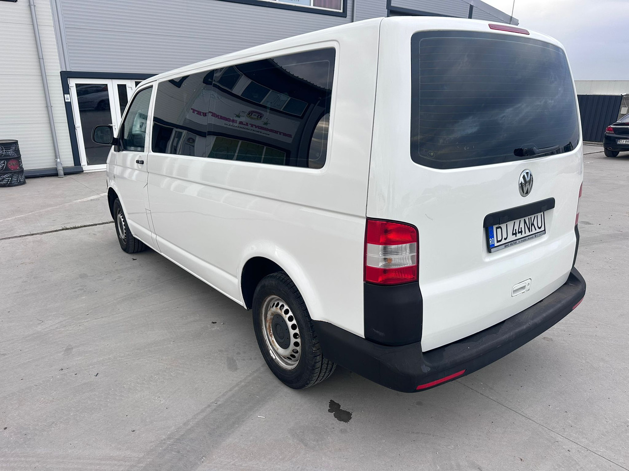Volkswagen Transporter - سيارة: صور 5 Volkswagen Transporter - سيارة: صور 5