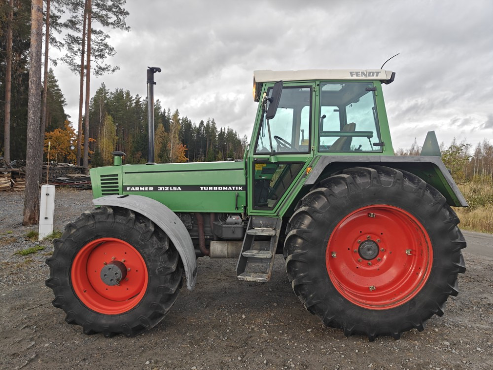 FENDT Farmer 312LSA Turbomatik - جرار: صور 2 FENDT Farmer 312LSA Turbomatik - جرار: صور 2