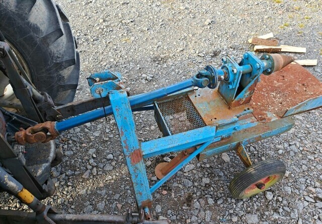 Halkaisukaira traktoriin - KATSO VIDEO - آلة تقطيع الخشب: صور 4 Halkaisukaira traktoriin - KATSO VIDEO - آلة تقطيع الخشب: صور 4