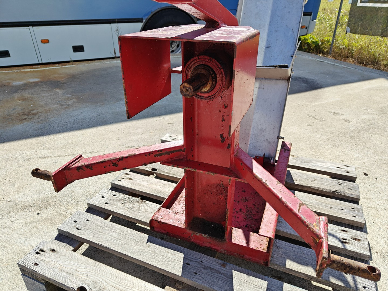 Halkaisukaira traktoriin - آلة تقطيع الخشب: صور 4 Halkaisukaira traktoriin - آلة تقطيع الخشب: صور 4