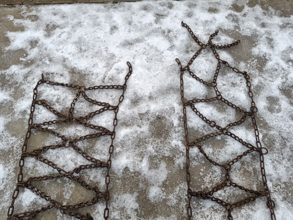 Lumiketjut traktoriin - الإطارات والجنوط: صور 2 Lumiketjut traktoriin - الإطارات والجنوط: صور 2