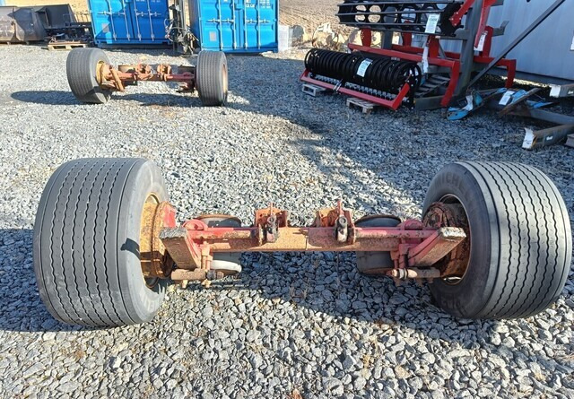 Peräkärryn akseli 445/45R19.5 leveillä renkailla - المحور و قطع الغيار - مقطورة: صور 2 Peräkärryn akseli 445/45R19.5 leveillä renkailla - المحور و قطع الغيار - مقطورة: صور 2