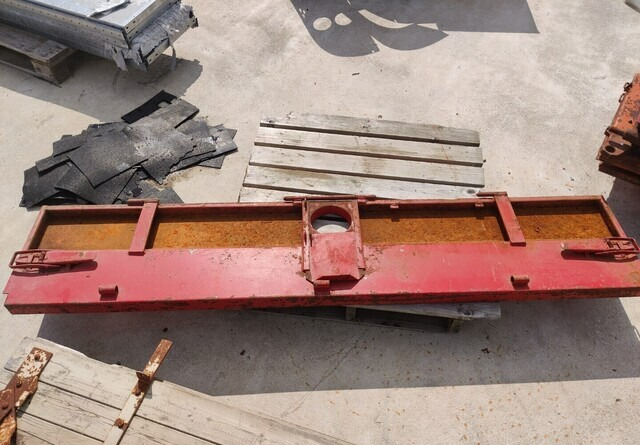 Peräkärryn metallilaita - K 42cm ja L 205cm - هيكل السيارة الخارجية - قلابة مقطورة الزراعية: صور 2 Peräkärryn metallilaita - K 42cm ja L 205cm - هيكل السيارة الخارجية - قلابة مقطورة الزراعية: صور 2