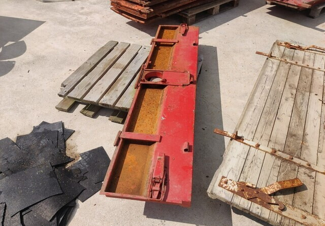 Peräkärryn metallilaita - K 42cm ja L 205cm - هيكل السيارة الخارجية - قلابة مقطورة الزراعية: صور 3 Peräkärryn metallilaita - K 42cm ja L 205cm - هيكل السيارة الخارجية - قلابة مقطورة الزراعية: صور 3