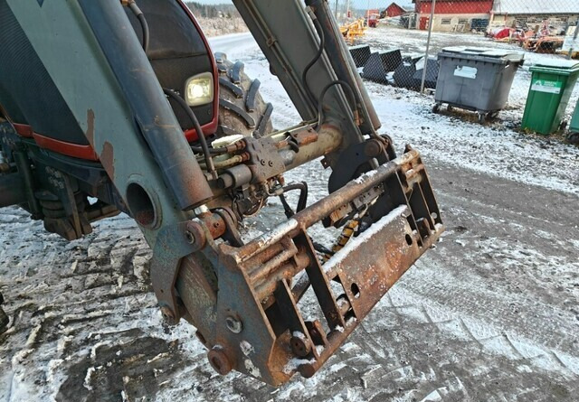 Valtra T190 HiTech etukuormaajalla - جرار: صور 5 Valtra T190 HiTech etukuormaajalla - جرار: صور 5