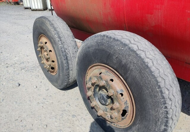 صهريج السماد السائل Vepi Lietevaunu telialustalla: صور 7 صهريج السماد السائل Vepi Lietevaunu telialustalla: صور 7