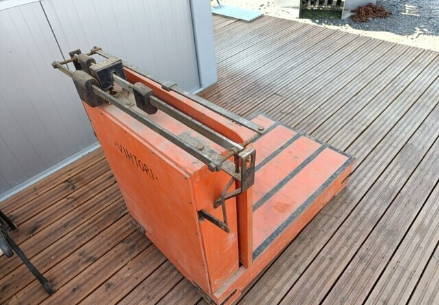 Vihtori siirtopainovaaka - الات ومعدات معاملات مابعد الحصاد: صور 1 Vihtori siirtopainovaaka - الات ومعدات معاملات مابعد الحصاد: صور 1