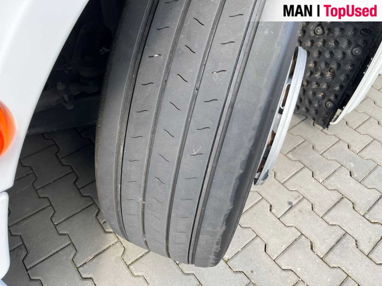 MAN TGX 18.470 4x2 LL SA - شاحنة جرار: صور 3 MAN TGX 18.470 4x2 LL SA - شاحنة جرار: صور 3