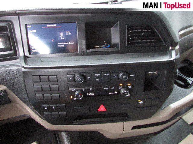 MAN TGX 18.470 4x2 LL VARIABLE 5TH WHEEL - شاحنة جرار: صور 5 MAN TGX 18.470 4x2 LL VARIABLE 5TH WHEEL - شاحنة جرار: صور 5
