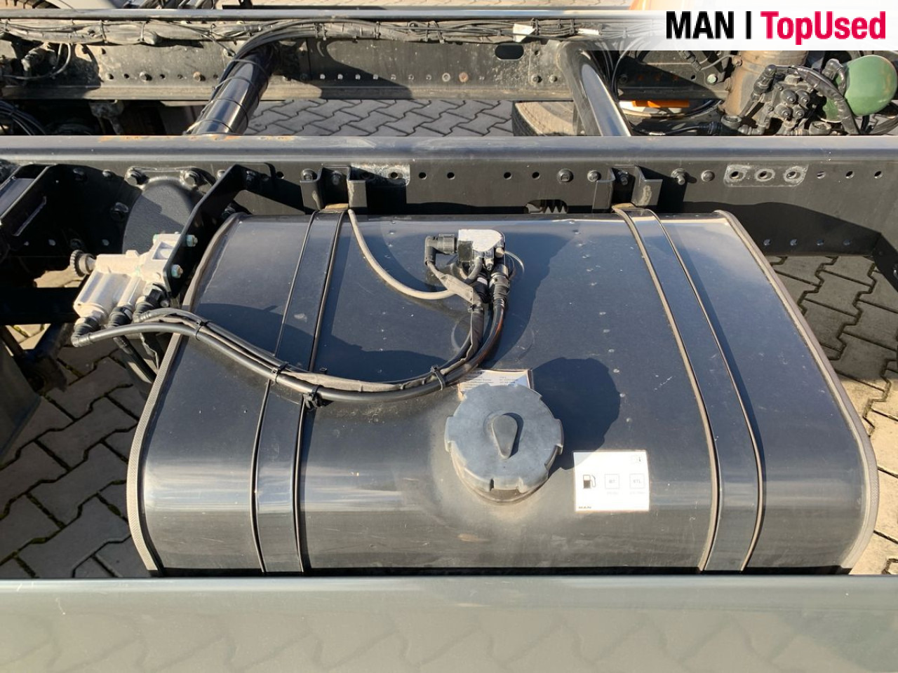 MAN TGL 12.190 4x2 BL CH Euro6 Klima AHK Luftfeder ZV - الشاسيه شاحنة: صور 3 MAN TGL 12.190 4x2 BL CH Euro6 Klima AHK Luftfeder ZV - الشاسيه شاحنة: صور 3