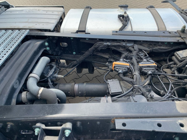 MAN TGX 18.470 4x2 LL SA - شاحنة جرار: صور 3 MAN TGX 18.470 4x2 LL SA - شاحنة جرار: صور 3