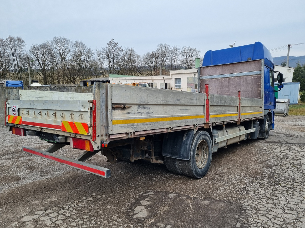 DAF XF 105.410 LD 4x2 EURO5 automat - شاحنات مسطحة: صور 4 DAF XF 105.410 LD 4x2 EURO5 automat - شاحنات مسطحة: صور 4