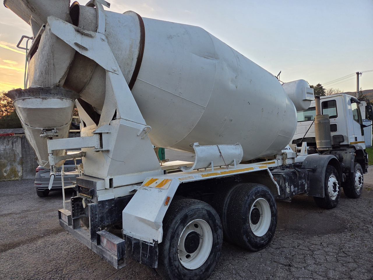 IVECO EURO TRAKKER MP340E35HB 8x4 MIX (chassis ) - شاحنة خلاطة خرسانة: صور 4 IVECO EURO TRAKKER MP340E35HB 8x4 MIX (chassis ) - شاحنة خلاطة خرسانة: صور 4