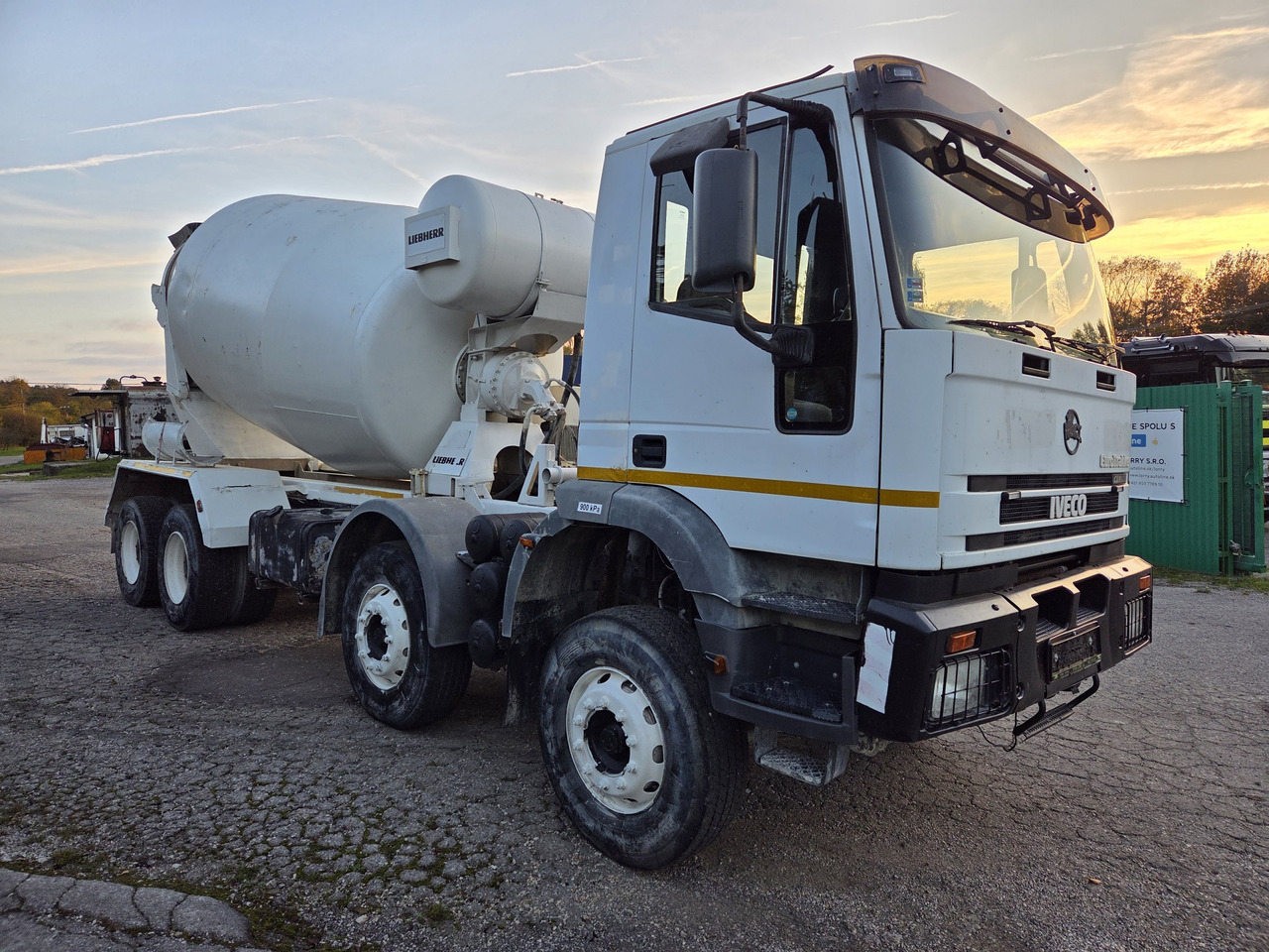 IVECO EURO TRAKKER MP340E35HB 8x4 MIX (chassis ) - شاحنة خلاطة خرسانة: صور 3 IVECO EURO TRAKKER MP340E35HB 8x4 MIX (chassis ) - شاحنة خلاطة خرسانة: صور 3