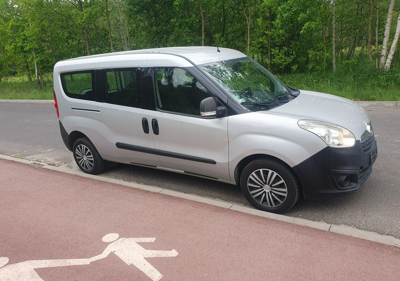 Fiat Doblo long*combo *doblo* krajówka *fv vat 23%* - سيارة: صور 4 Fiat Doblo long*combo *doblo* krajówka *fv vat 23%* - سيارة: صور 4