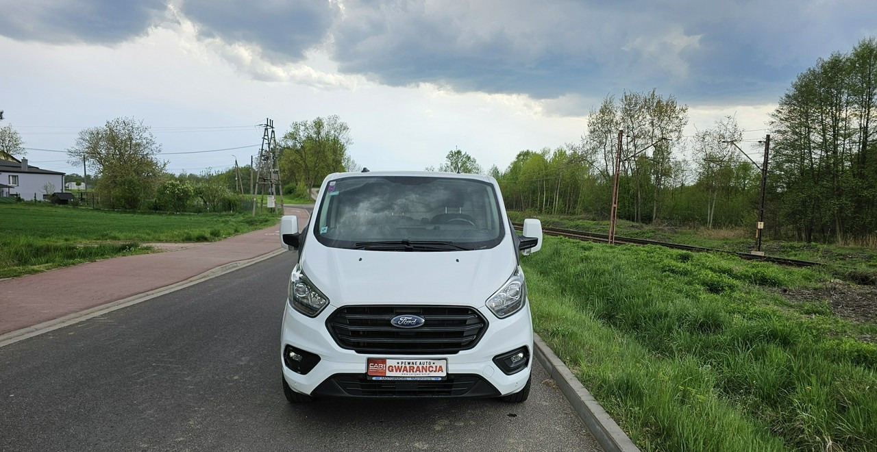Ford Transit Transit Custom Ford Transit Custom long bardzo ładny egzemplarz - فان: صور 3 Ford Transit Transit Custom Ford Transit Custom long bardzo ładny egzemplarz - فان: صور 3