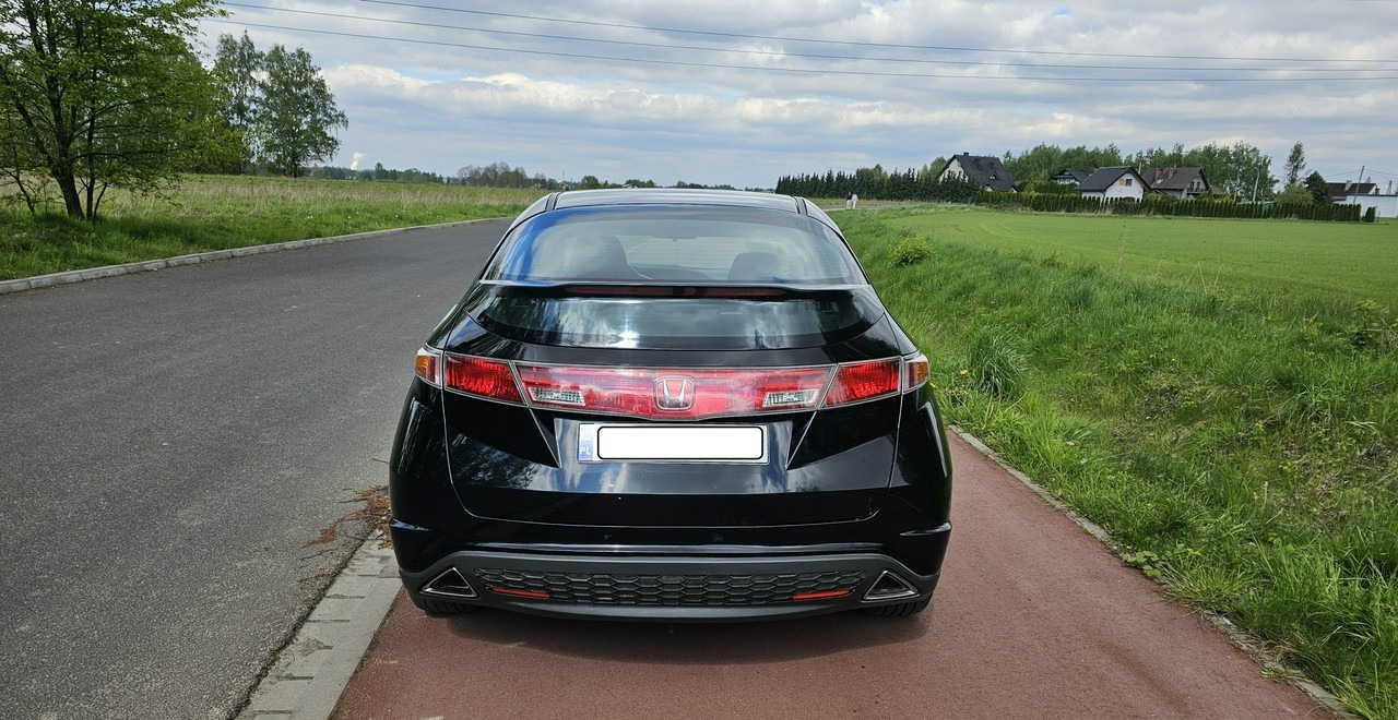 Honda Civic VIII bardzo ładna * pełnosprawna * - سيارة: صور 5 Honda Civic VIII bardzo ładna * pełnosprawna * - سيارة: صور 5