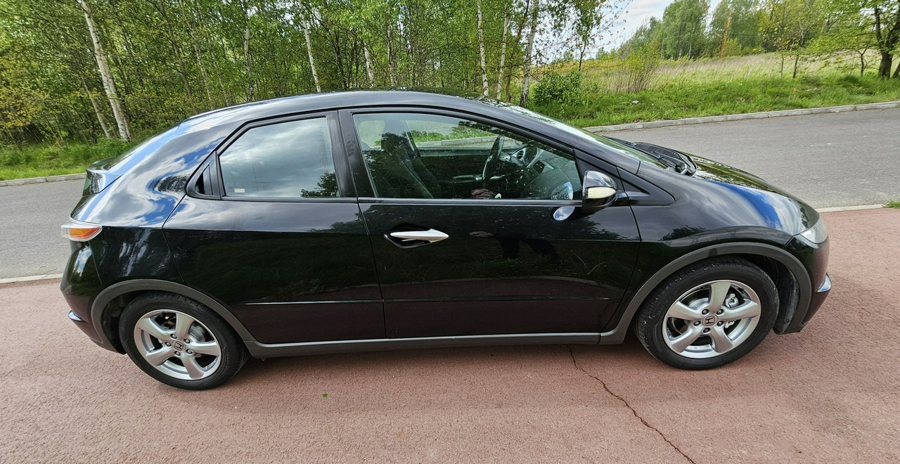 Honda Civic VIII bardzo ładna * pełnosprawna * - سيارة: صور 3 Honda Civic VIII bardzo ładna * pełnosprawna * - سيارة: صور 3