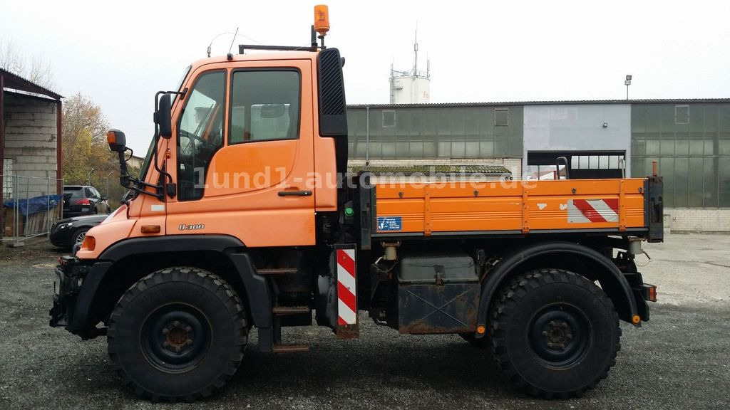 Unimog U 300 Kipper Zugmaschine Kommunalhydraulik U 500 400 U 300 Kipper Zugmaschine Kommunalhydraulik U 500 400 - سيارة بلدية: صور 3 Unimog U 300 Kipper Zugmaschine Kommunalhydraulik U 500 400 U 300 Kipper Zugmaschine Kommunalhydraulik U 500 400 - سيارة بلدية: صور 3