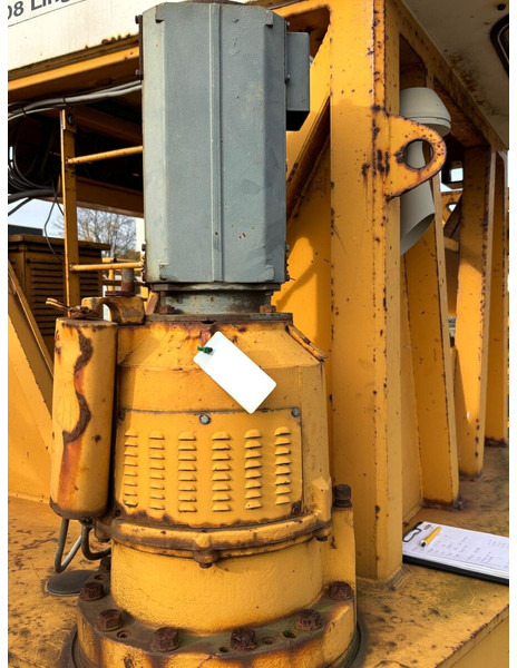 Liebherr 140EC-H6 - رافعة برجية: صور 3 Liebherr 140EC-H6 - رافعة برجية: صور 3