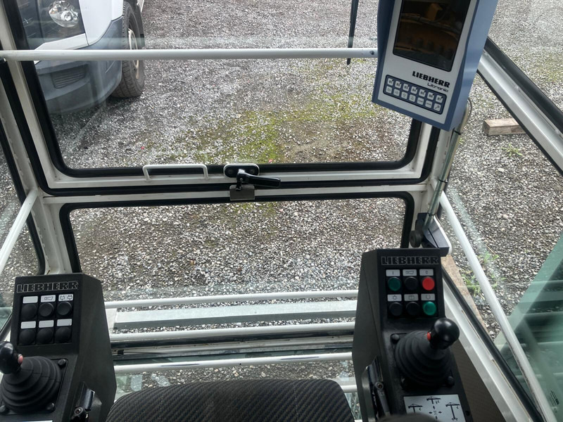 Liebherr 85EC-B 2012yom - رافعة برجية: صور 3 Liebherr 85EC-B 2012yom - رافعة برجية: صور 3