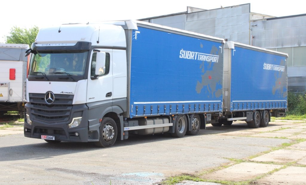 Mercedes-Benz Actros 2542 NAVIGACE + PANAV TVK 18 M (8,20m x 2,4 - شاحنة ستارة, مقطورة ستارة: صور 3 Mercedes-Benz Actros 2542 NAVIGACE + PANAV TVK 18 M (8,20m x 2,4 - شاحنة ستارة, مقطورة ستارة: صور 3