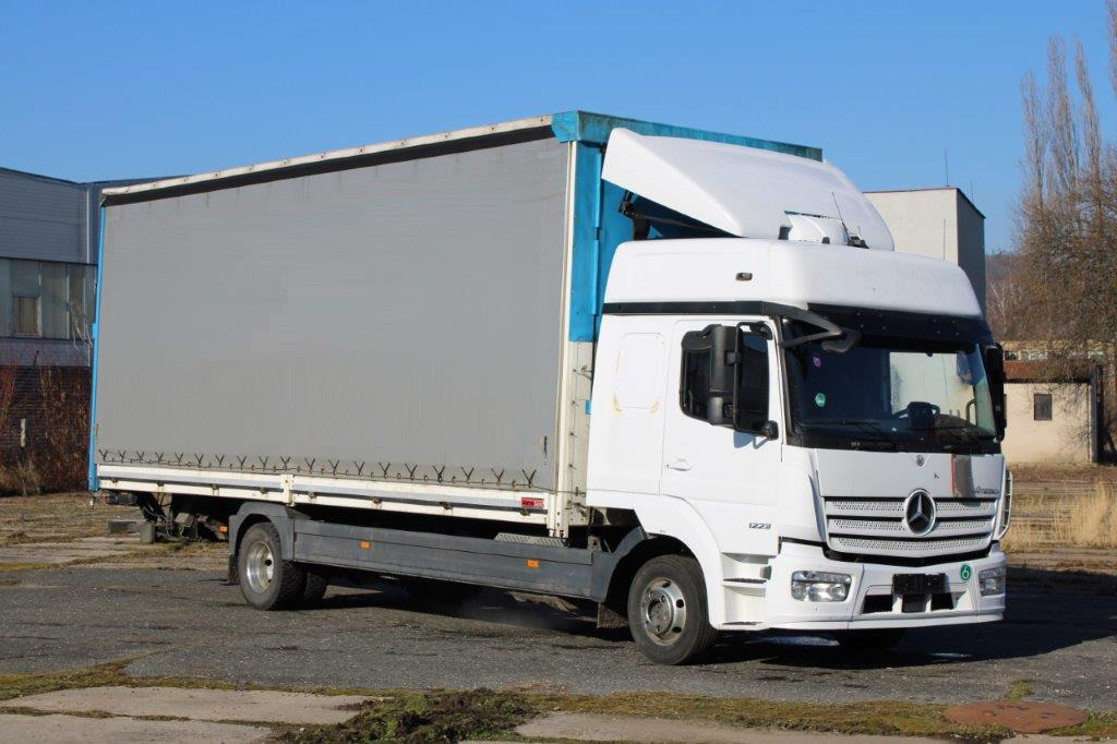 Mercedes-Benz Atego 1223 - شاحنة ستارة: صور 1 Mercedes-Benz Atego 1223 - شاحنة ستارة: صور 1