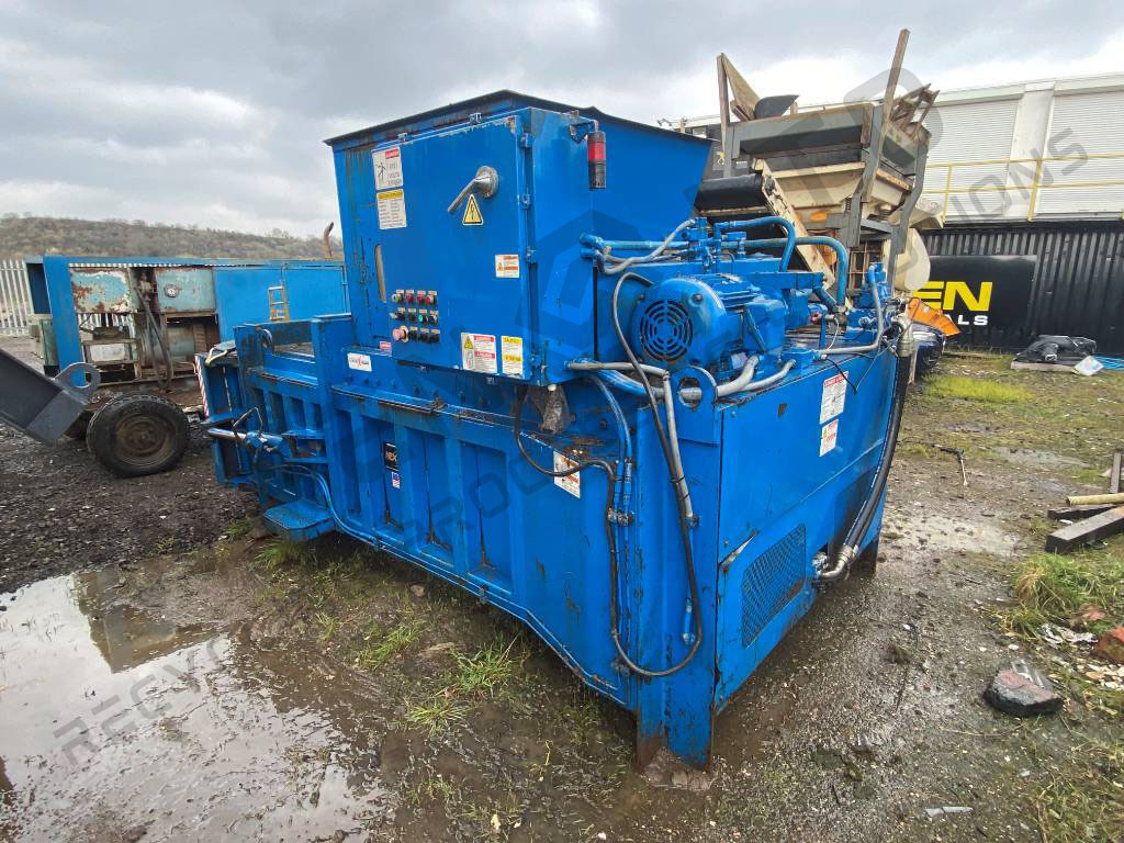 Marathon Gemini Baler - آلات البناء: صور 5 Marathon Gemini Baler - آلات البناء: صور 5