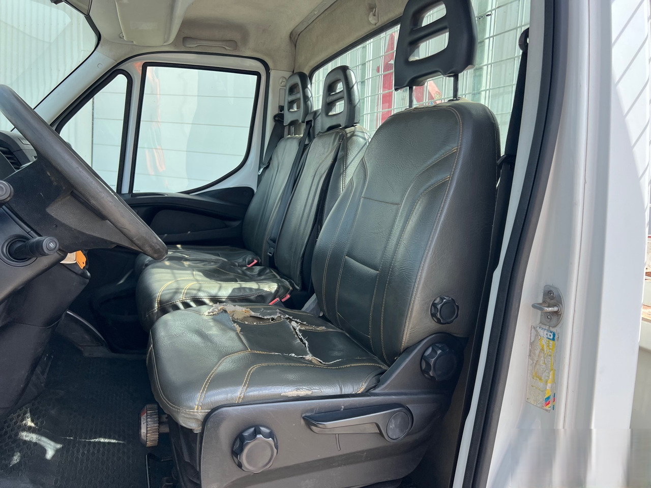 IVECO DAILY 35-130 - قلاب صغير: صور 4 IVECO DAILY 35-130 - قلاب صغير: صور 4
