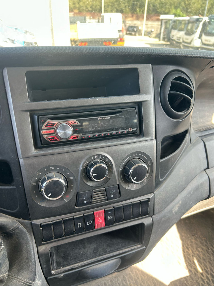 IVECO DAILY 35C13 - قلاب صغير: صور 4 IVECO DAILY 35C13 - قلاب صغير: صور 4