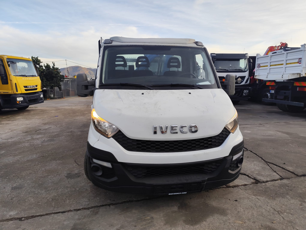 شاحنة كرين, قلاب صغير IVECO DAILY 35C15: صور 10 شاحنة كرين, قلاب صغير IVECO DAILY 35C15: صور 10