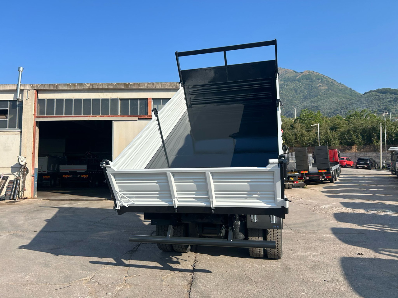 IVECO EUROCARGO 140-250 إيجار IVECO EUROCARGO 140-250: صور 15 IVECO EUROCARGO 140-250 إيجار IVECO EUROCARGO 140-250: صور 15