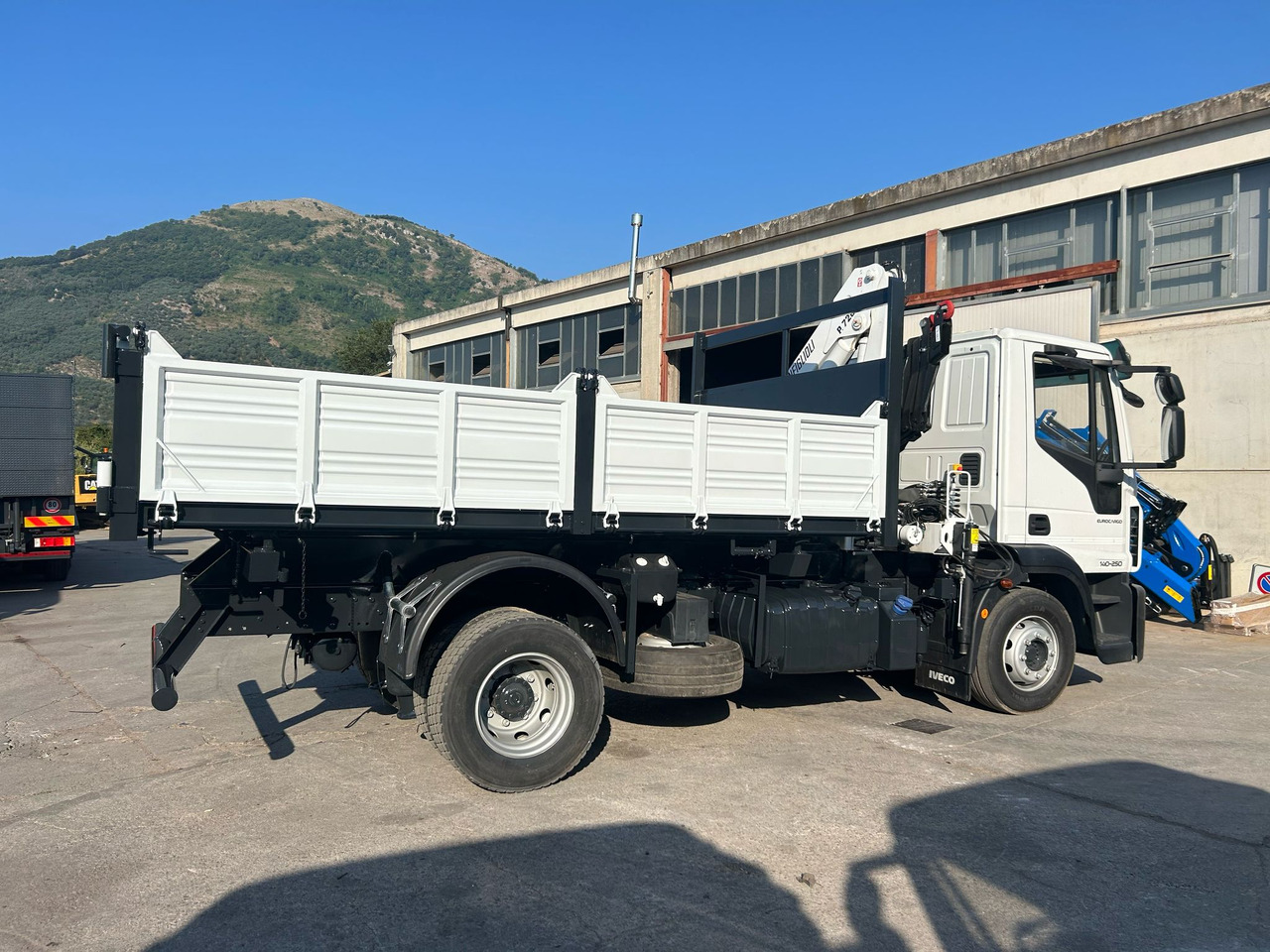 IVECO EUROCARGO 140-250 إيجار IVECO EUROCARGO 140-250: صور 49 IVECO EUROCARGO 140-250 إيجار IVECO EUROCARGO 140-250: صور 49