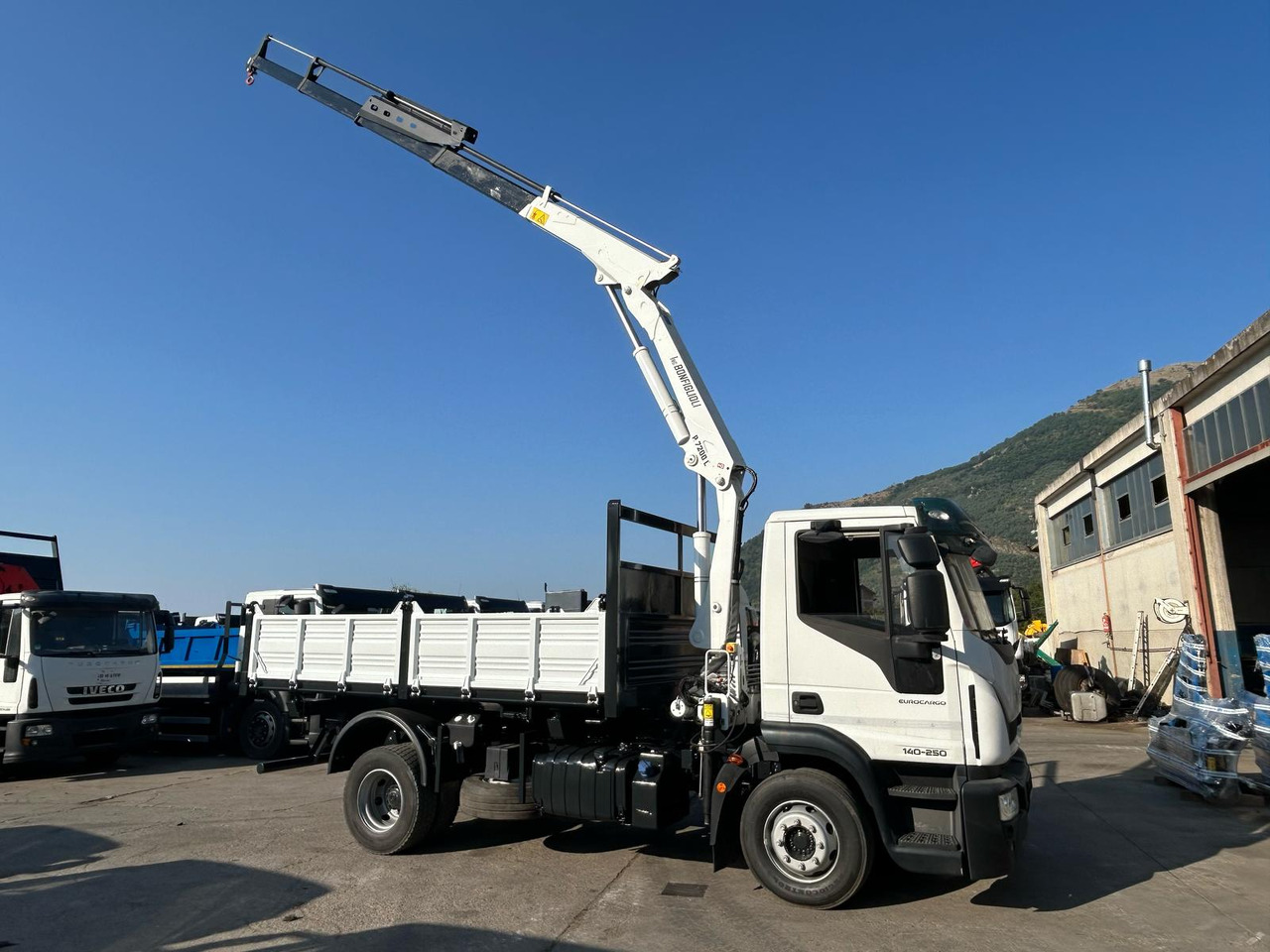 IVECO EUROCARGO 140-250 إيجار IVECO EUROCARGO 140-250: صور 41 IVECO EUROCARGO 140-250 إيجار IVECO EUROCARGO 140-250: صور 41