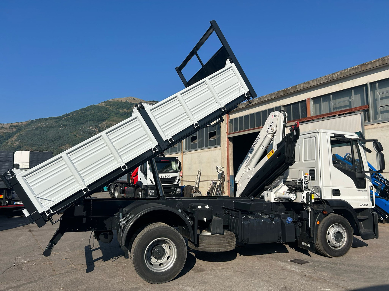 IVECO EUROCARGO 140-250 إيجار IVECO EUROCARGO 140-250: صور 18 IVECO EUROCARGO 140-250 إيجار IVECO EUROCARGO 140-250: صور 18