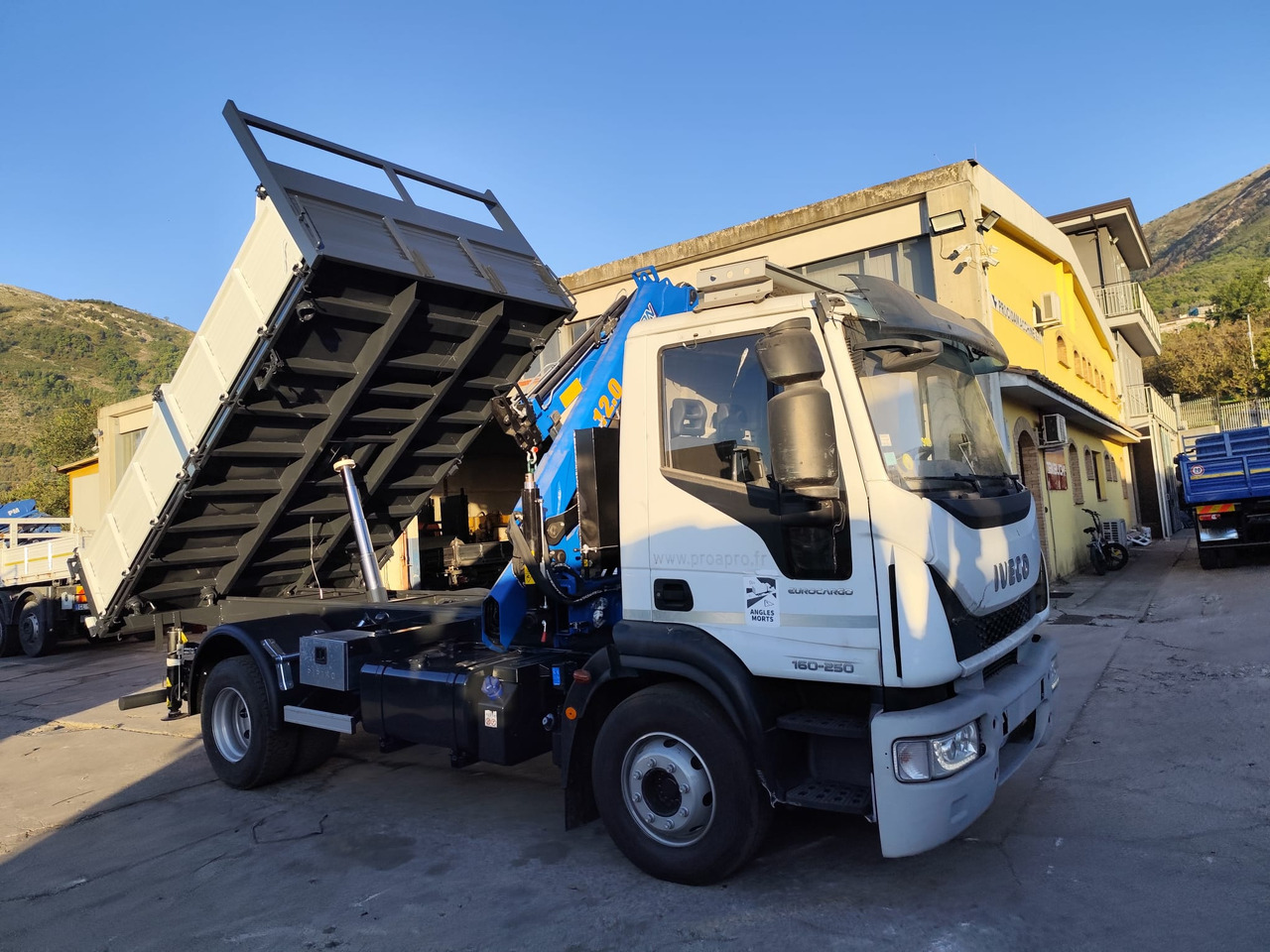 شاحنة كرين, قلابات IVECO EUROCARGO 160-250: صور 25