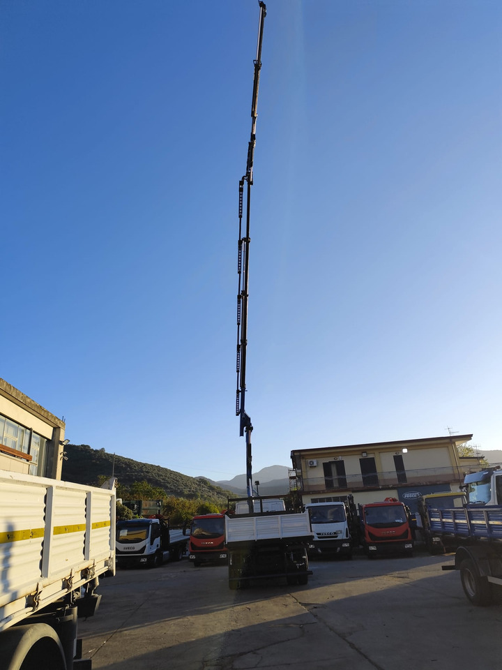 شاحنة كرين, قلابات IVECO EUROCARGO 160-250: صور 35