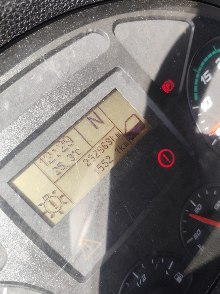 IVECO EUROCARGO 160-280 - قلابات, شاحنة كرين: صور 4 IVECO EUROCARGO 160-280 - قلابات, شاحنة كرين: صور 4