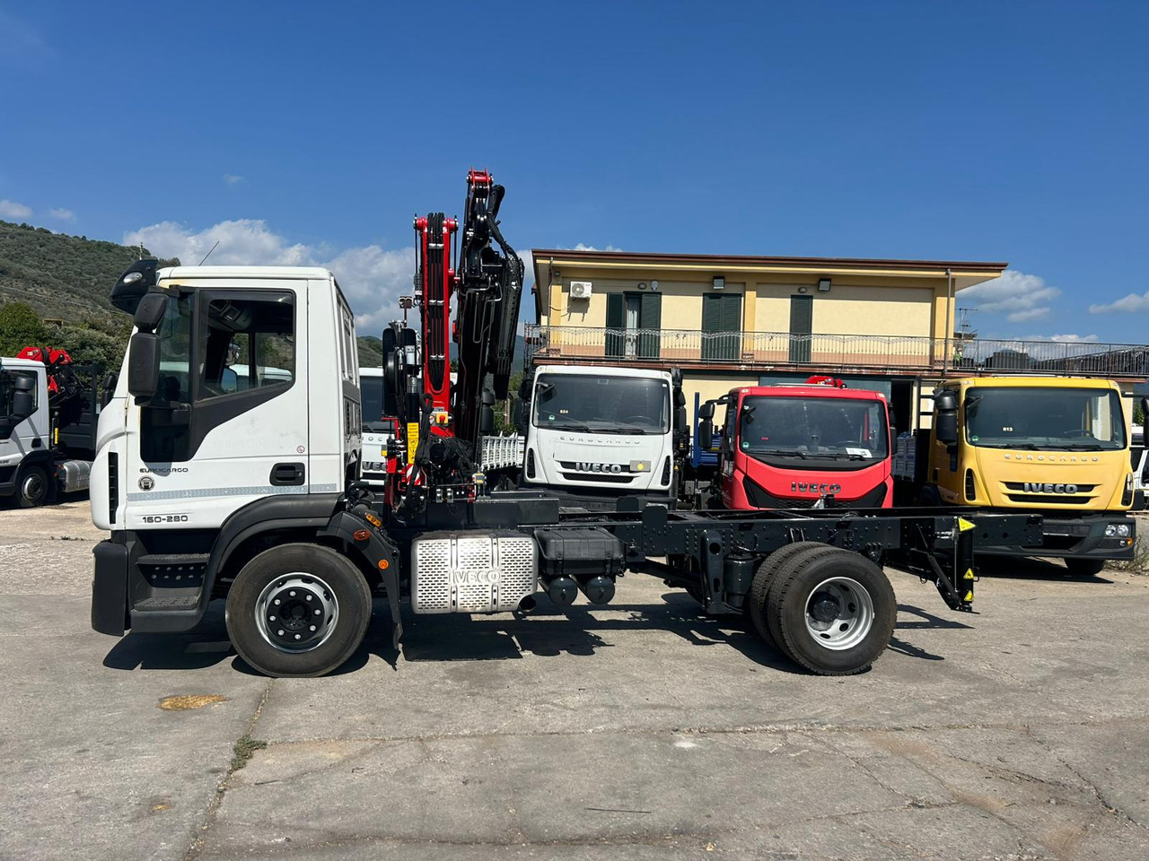 IVECO EUROCARGO 160-280 - شاحنة كرين, شاحنة كرين: صور 2 IVECO EUROCARGO 160-280 - شاحنة كرين, شاحنة كرين: صور 2
