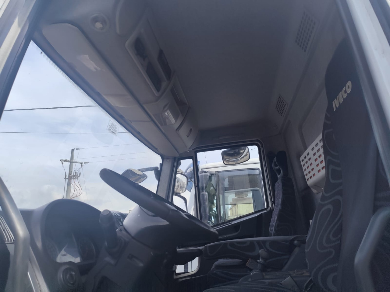 IVECO EUROCARGO 160E25K إيجار IVECO EUROCARGO 160E25K: صور 6 IVECO EUROCARGO 160E25K إيجار IVECO EUROCARGO 160E25K: صور 6