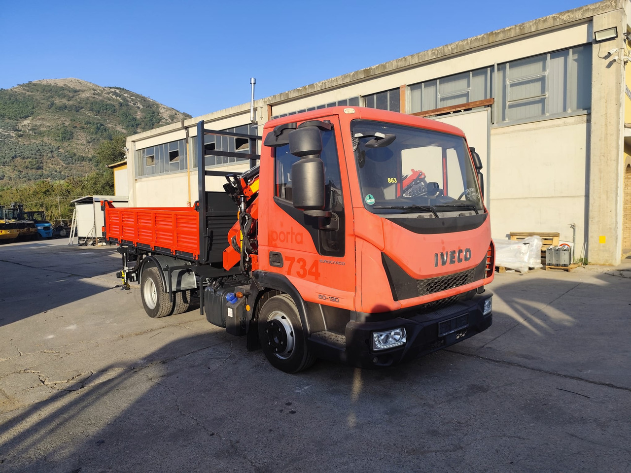 IVECO EUROCARGO 80-190 - شاحنة كرين: صور 1 IVECO EUROCARGO 80-190 - شاحنة كرين: صور 1