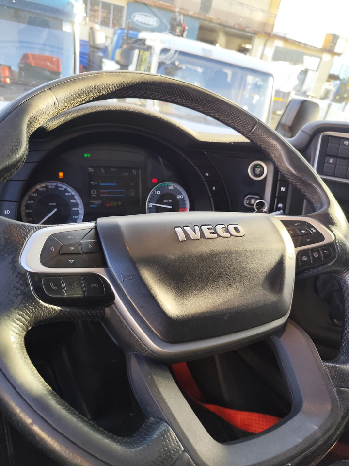 شاحنات مسطحة IVECO S-WAY AS260S48 Y: صور 34