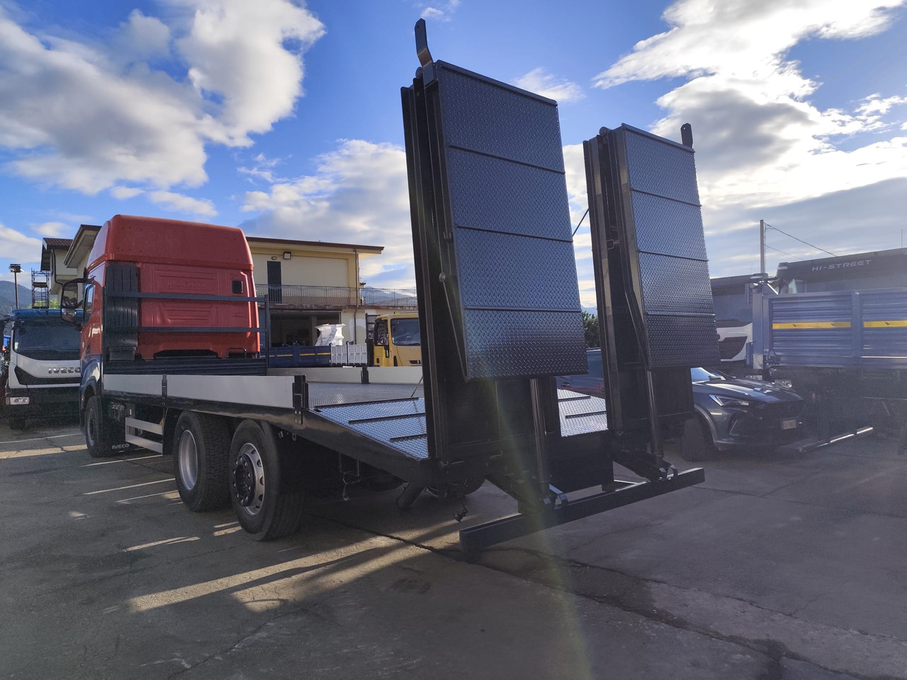 شاحنات مسطحة IVECO S-WAY AS260S48 Y: صور 8