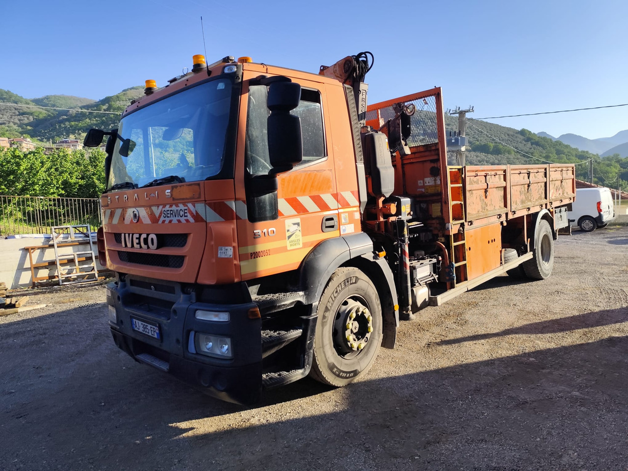 IVECO STRALIS 190S31 - شاحنة كرين: صور 1 IVECO STRALIS 190S31 - شاحنة كرين: صور 1