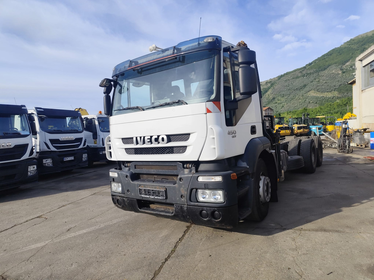 IVECO STRALIS 260S45 - شاحنة كرين: صور 2 IVECO STRALIS 260S45 - شاحنة كرين: صور 2