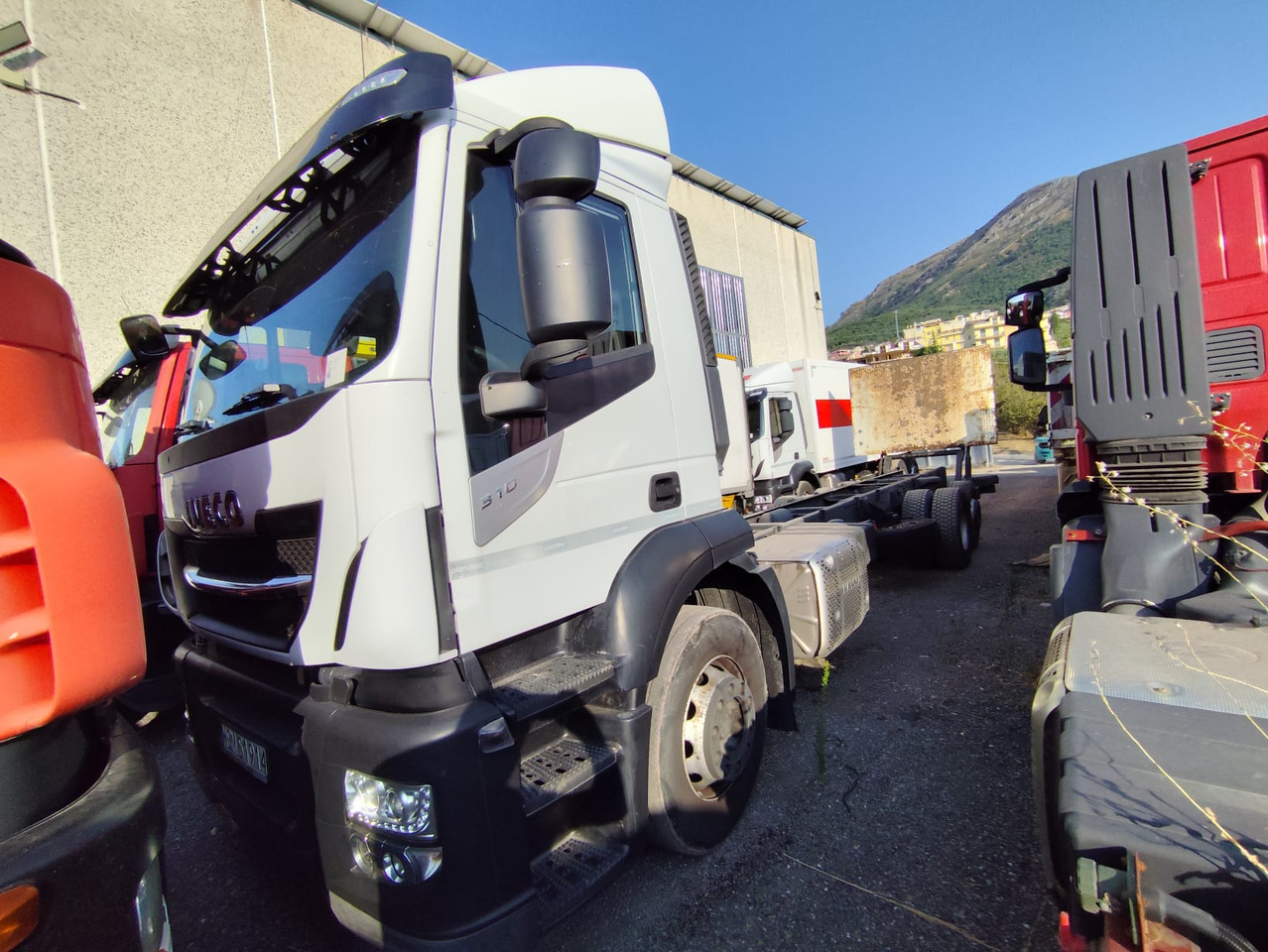 IVECO STRALIS AD 260S31 XP - بصندوق مغلق شاحنة: صور 3 IVECO STRALIS AD 260S31 XP - بصندوق مغلق شاحنة: صور 3