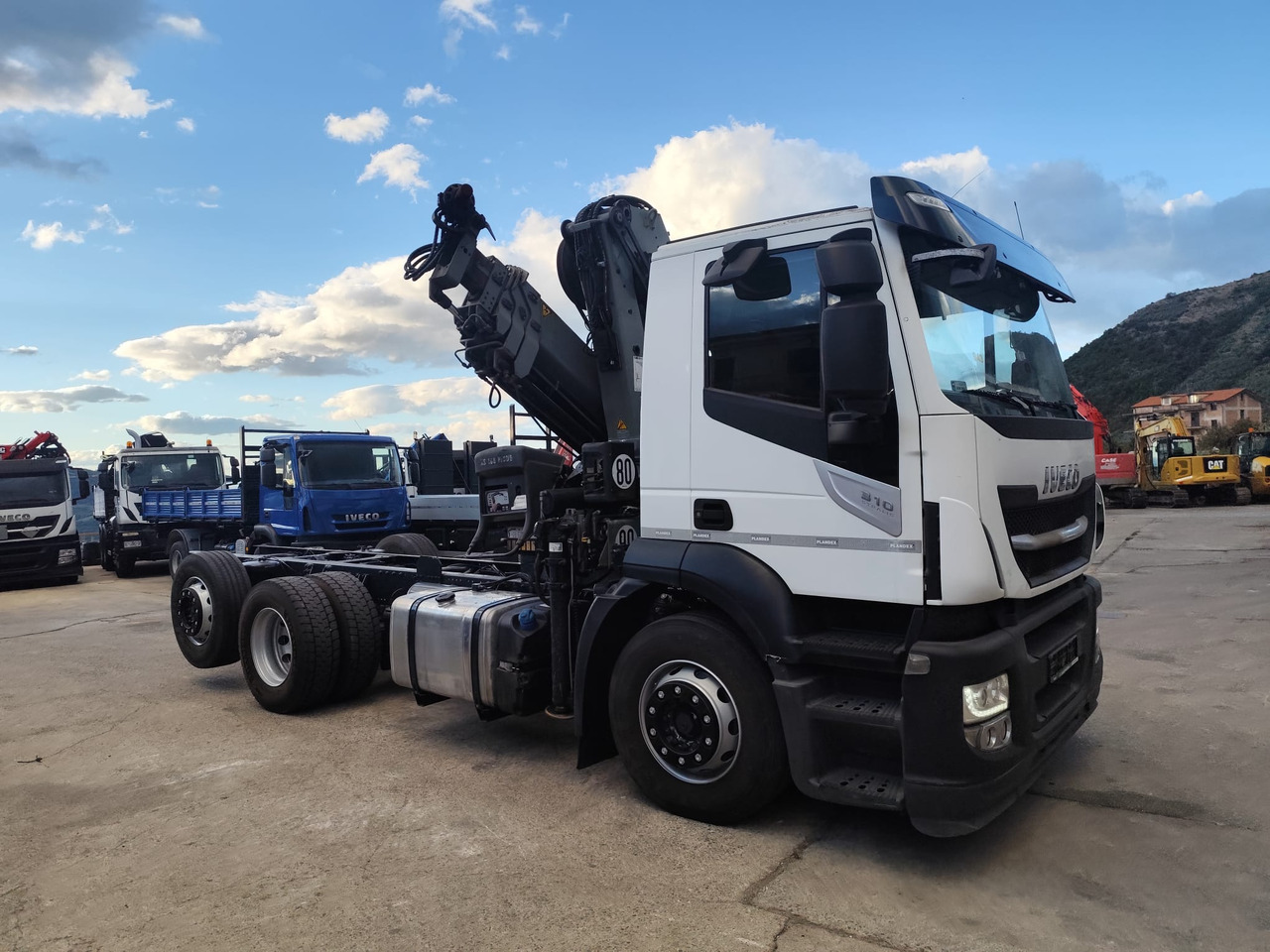 IVECO STRALIS AD 260S31 Y/P - قلابات, شاحنة كرين: صور 2 IVECO STRALIS AD 260S31 Y/P - قلابات, شاحنة كرين: صور 2